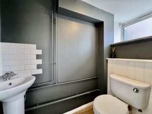 Photo 19- click for photo gallery